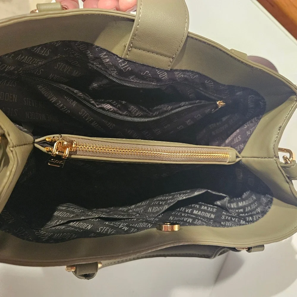Steve Madden Satchel Bag‎ Olive Green Pebbled Crossbody with Card Case